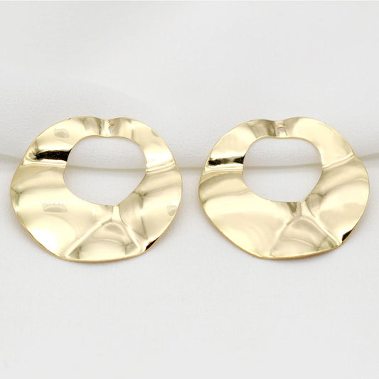 10 gebogene gehämmerte Kreis-Charm-Anhänger aus 14 Karat GF