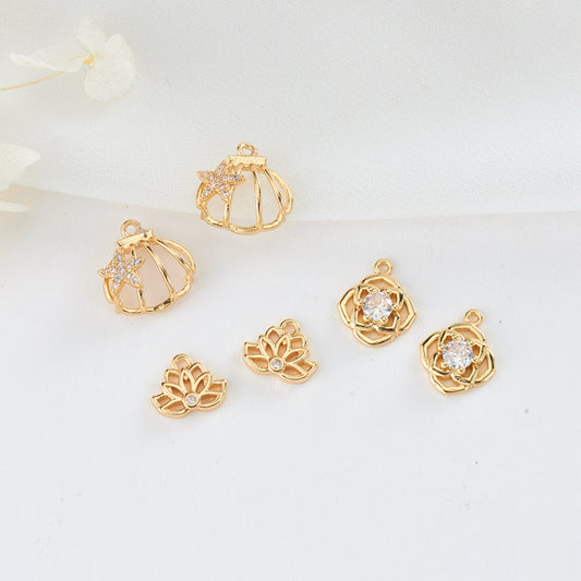 2 pendentifs à breloques en forme de coquille florale creuse ornés de strass 14K GF