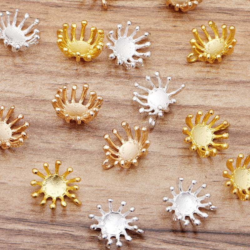 100 filigrane florale Charm-Anhänger, 18 kg, 15 mm, rund, nicht poröse Perlen, blanke Basis, Edelstein-Perlenfassung