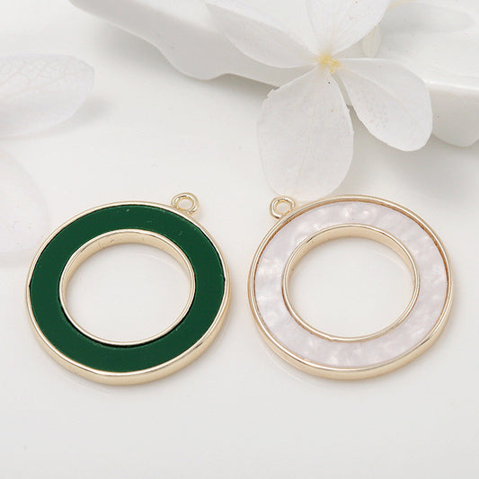 10 pendentifs à breloques ronds en forme de coquille de malachite ornée de 14 carats GF