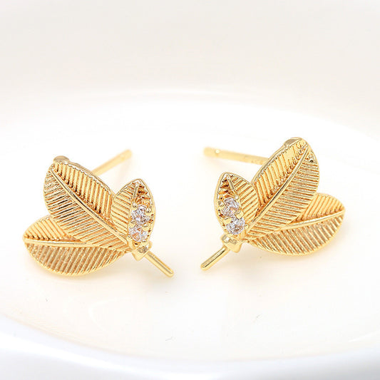 Boucles d'oreilles à tige à 4 feuilles ornées de strass 14 carats GF, perles à moitié percées, vierges