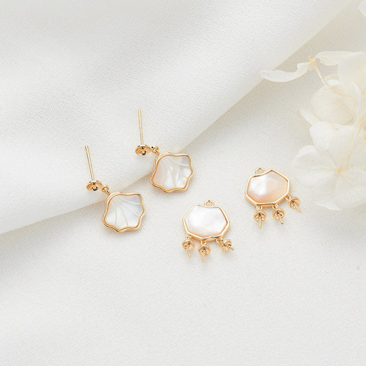 2 Ohrstecker mit Multi-Tropfen-Wolken-Charm-Anhänger und Muschelverzierung aus 14-karätigem GF