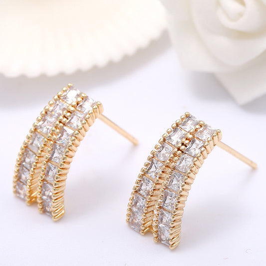 4 boucles d'oreilles courbées à tige ornées de strass 14K GF