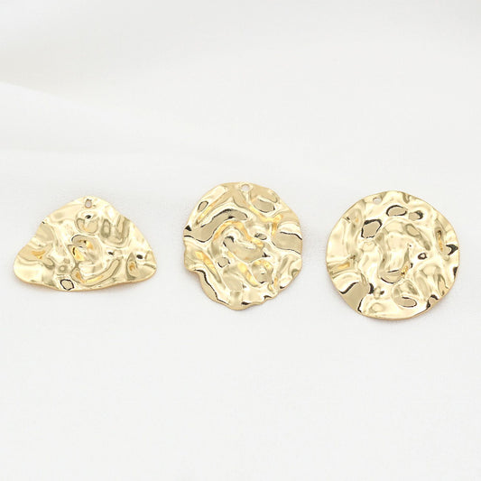 10 pendentifs à breloques ronds triangulaires martelés 14K GF
