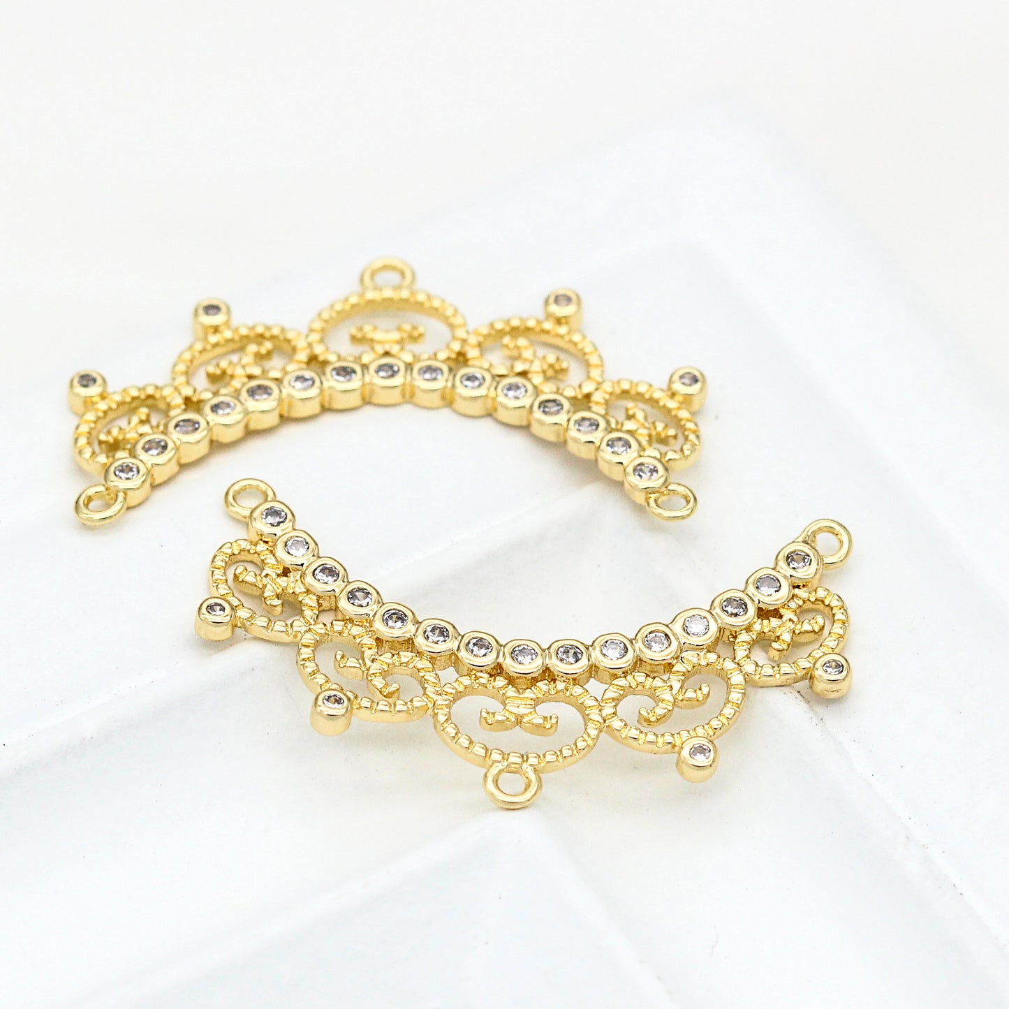 5 Multi Looped Hollow Bent Charm Connector Strassverzierung 14K GF
