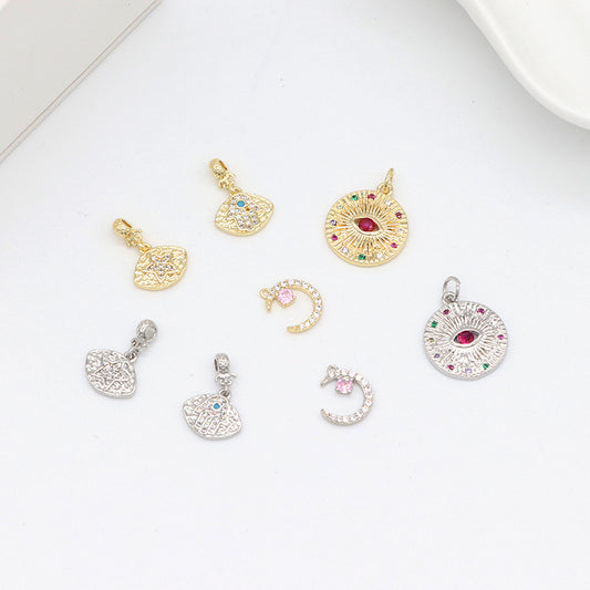 2 Hamsa-Stern-Mond-Auge-Charm-Anhänger mit Strasssteinen, 14 Karat GF