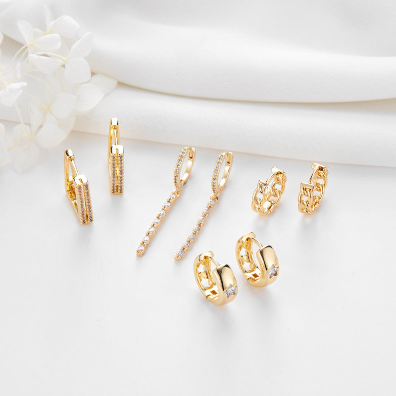 4 hohle Kabelketten-Rechteckkrallen-Stern-Creolen mit Strassverzierung aus 14-Karat-GF-Ohrring