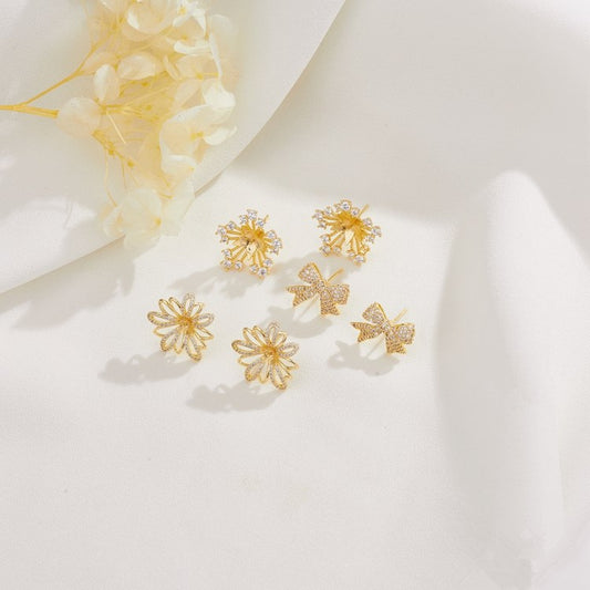 4 Ohrstecker mit floraler Schleife, Strassverzierung, 14K GF-Ohrring, halbgebohrte Perle, Rohling