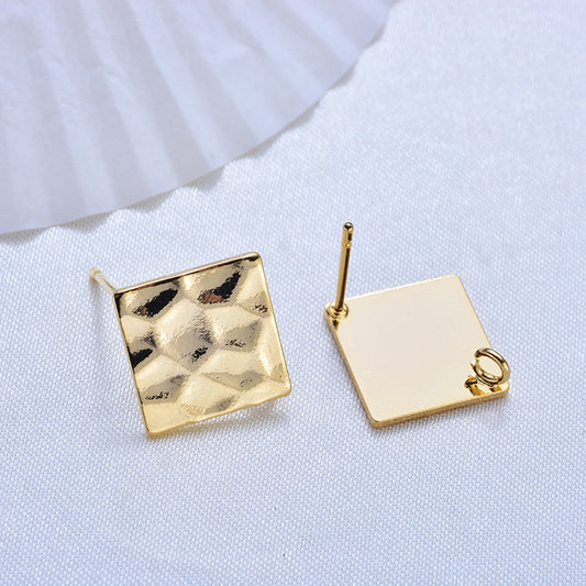20 boucles d'oreilles carrées martelées avec boucle d'oreille 14K GF