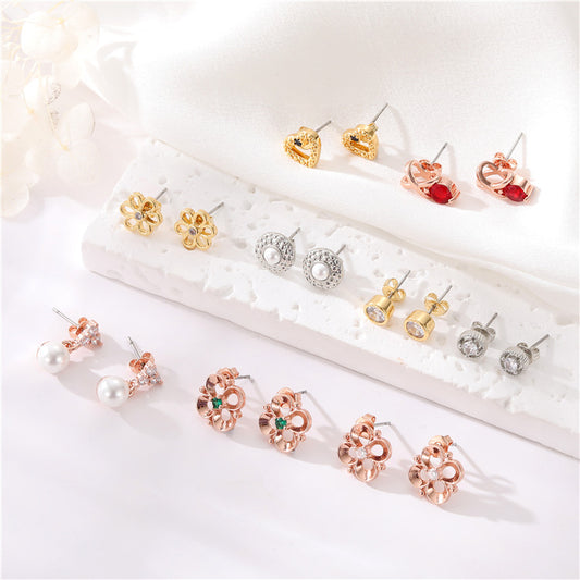 4 boucles d'oreilles à tige en forme de cœur floral, ornées de strass GF 14 carats