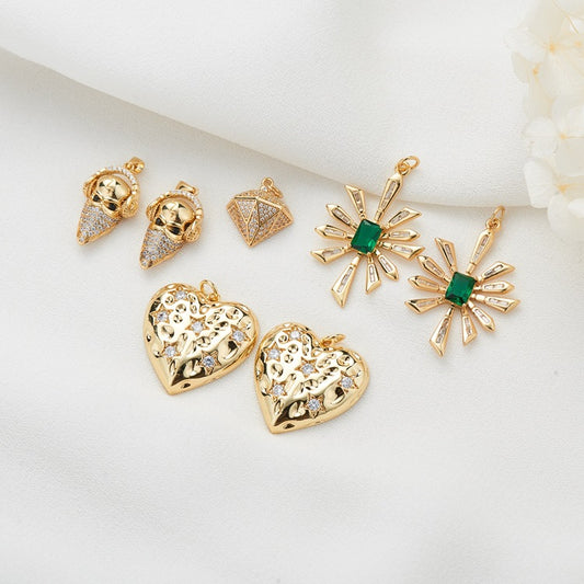 2 Totenkopf-Diamant-Herz-Blumen-Charm-Anhänger mit Strassverzierung aus 14-karätigem GF