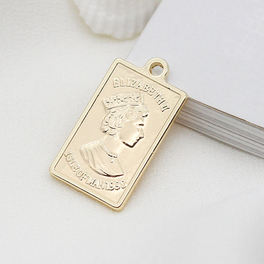 20 pendentif à breloque rectangulaire la reine 14K GF