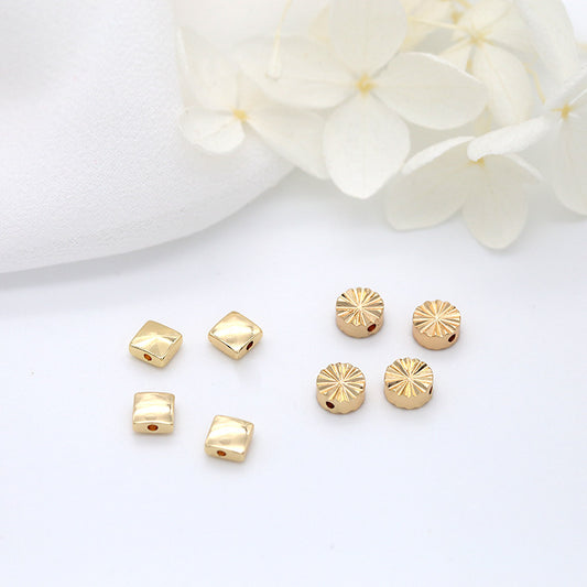 10 pièces de perles rondes sculptées carrées brillantes, entretoise de perles de charme en cuivre 14K GF