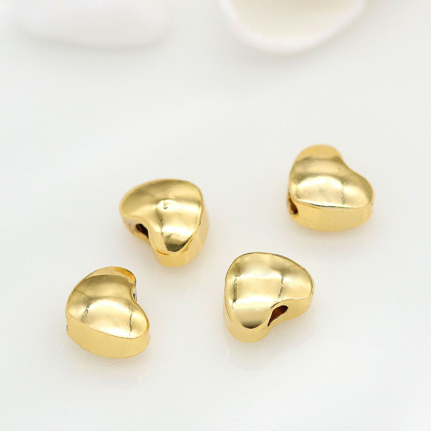 10 minuscules perles de cœur brillantes 14K GF Charm Beadwork Spacer