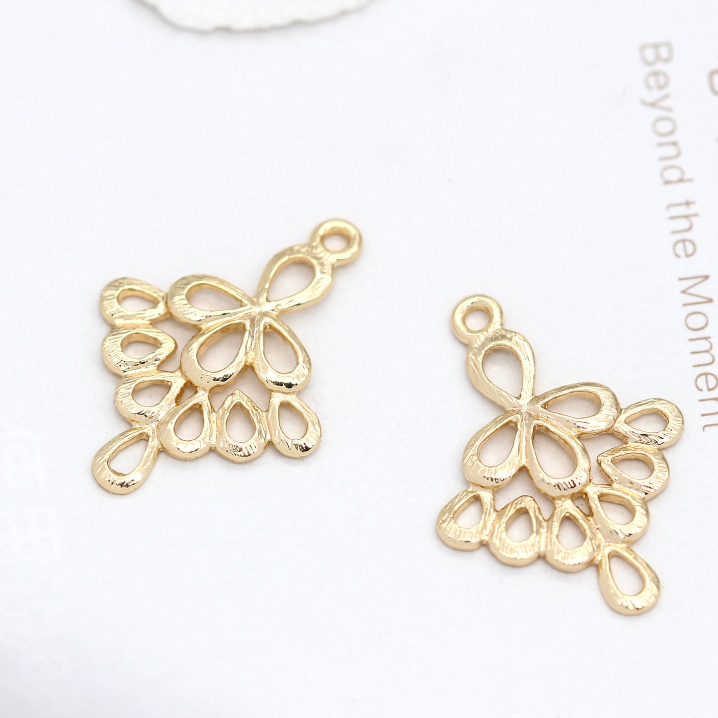20 connecteurs de charme floral à double boucle 14K GF
