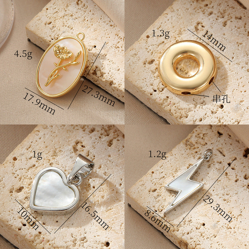 2 Flash-Herz-Oval-Blumen-Charm-Anhänger mit Muschelverzierung, 14 Karat GF