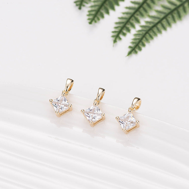 Pendentif à breloque 2 diamants orné de strass 14K GF