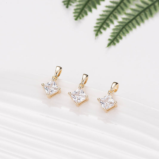 Pendentif à breloque 2 diamants orné de strass 14K GF