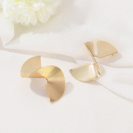 4 boucles d'oreilles à tige sculptées incurvées 14K GF Earing