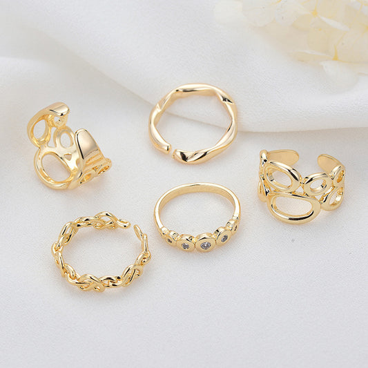 2 hohle, gedrehte Statement-Ringe mit offenem Kreis, 14K GF