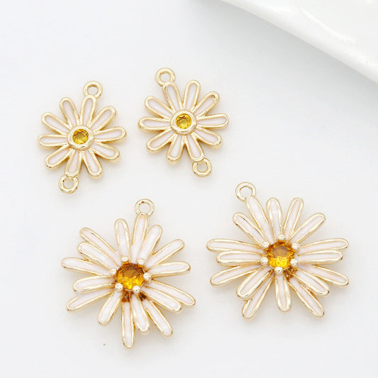 5 Gänseblümchen-Blumen-Charm-Anhänger mit doppelter Schlaufe, Emaille-Epoxidharz-Strasssteinverzierung, 14K GF