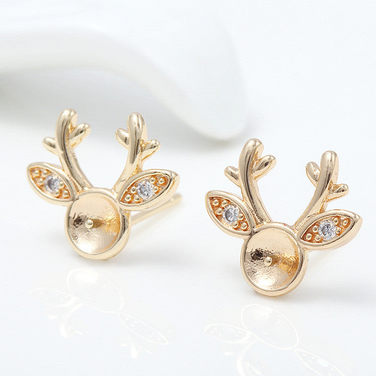 4 boucles d'oreilles à tige en forme de renne ornées de strass 14 carats GF, perles à moitié percées, vierges