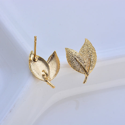 Boucles d'oreilles à tige 20 feuilles avec boucle 14K GF