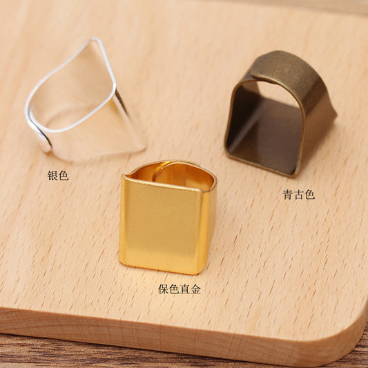 20 flache, zu öffnende Kreisringe, 18 kgp, 20 x 20 mm, quadratischer Cabochon, blanke Basis, Edelsteinfassung