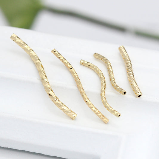 10 gebogene, geschnitzte S-Rohr-Charm-Perlen, 14-karätige GF-Perlenarbeit, Abstandshalter