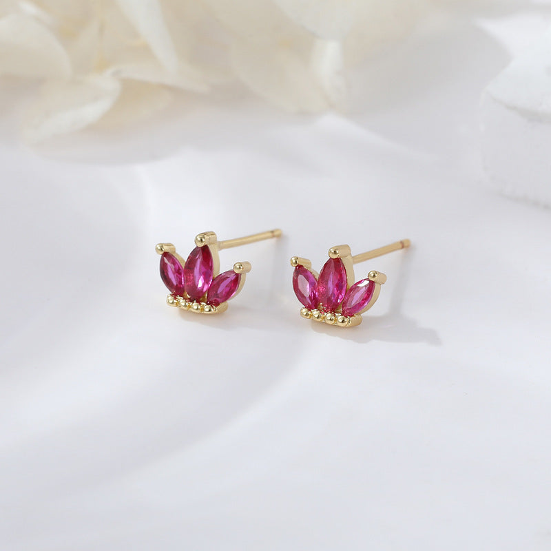 4 boucles d'oreilles à tige avec couronne à trois feuilles, ornées de strass 14K GF
