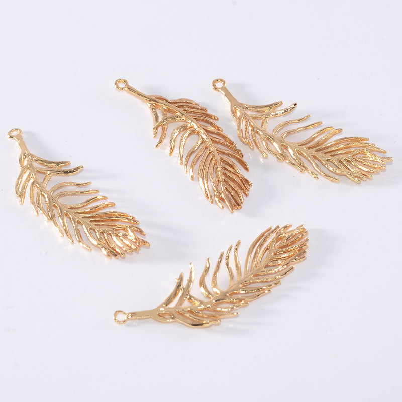 Pendentif à breloque 20 plumes 14K GF