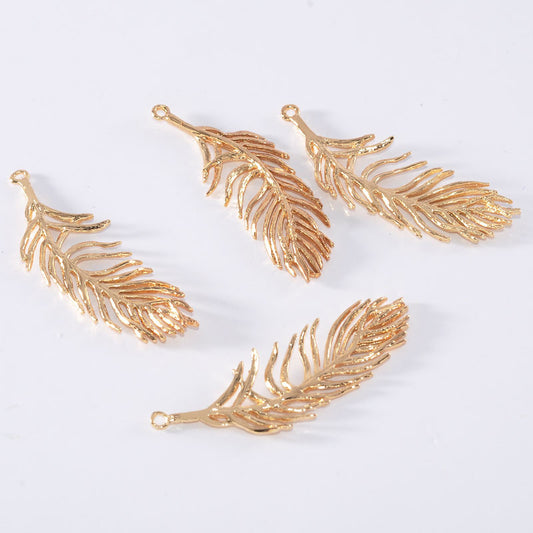 Pendentif à breloque 20 plumes 14K GF