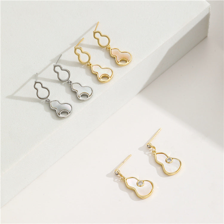 4 boucles d'oreilles à tige en forme de gourde, coquillage orné de strass 14K GF