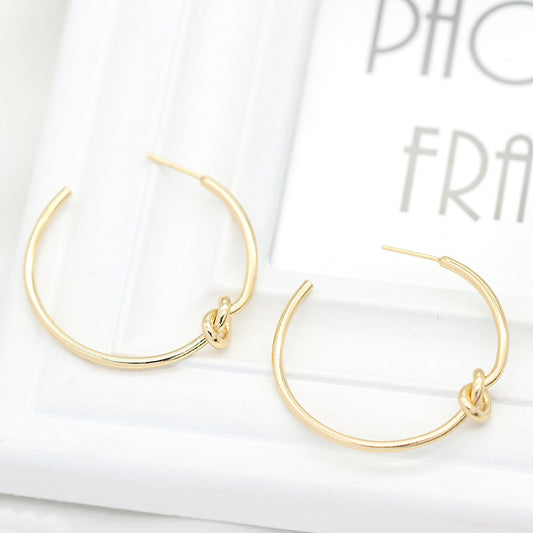 Boucles d'oreilles à tige en cercle à 4 demi-nœuds 14K GF