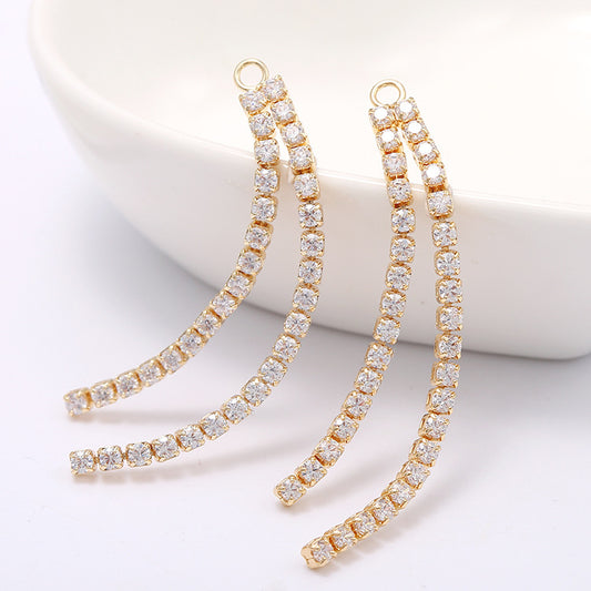 Pendentif à breloque pompon chaîne à 2 griffes orné de strass 14K GF