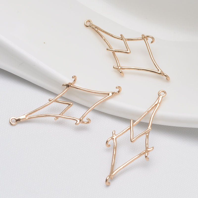 20 connecteurs de charme en diamant creux à double boucle 14K GF