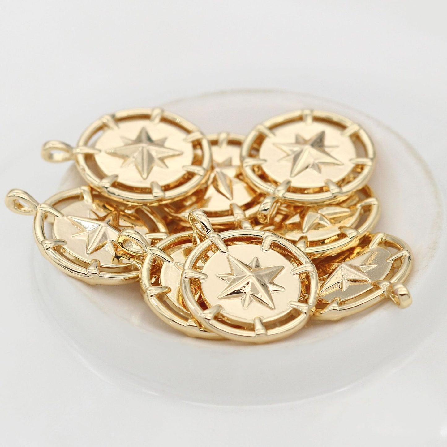 Pendentif à breloque pièce de monnaie 10 étoiles 14K GF