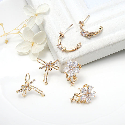 4 Ohrstecker mit Schleife und Blumenmuster, Strassverzierung, 14-Karat-GF-Ohrring, halbgebohrte Perle, Rohling
