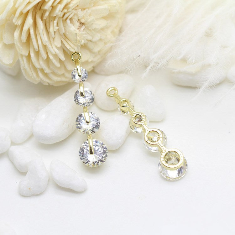 10 quatre pendentifs à breloque en forme de barre de bâton en pierre ronde ornés de strass 14K GF