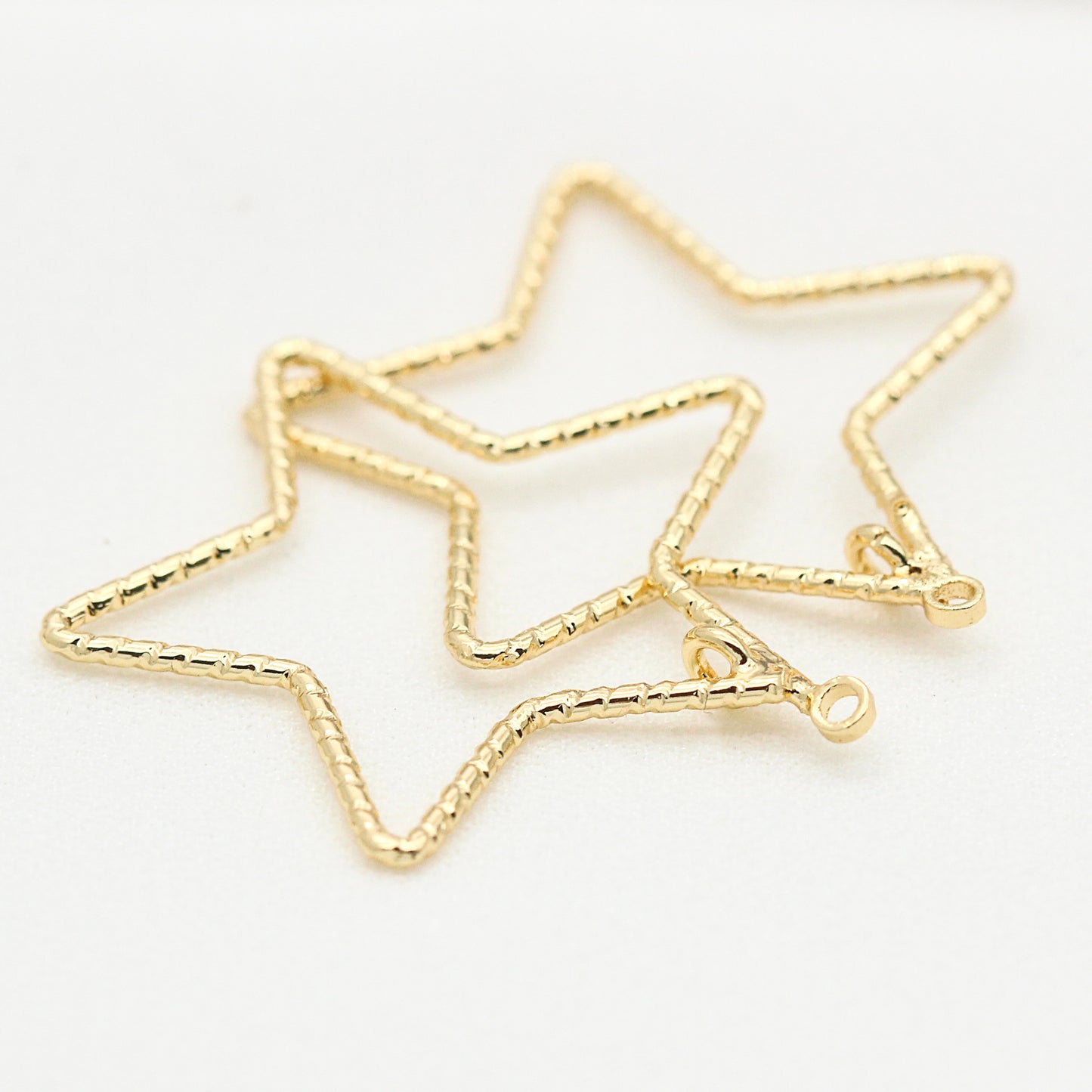 20 pendentif à breloque cercle étoile sculpté à double boucle 14K GF