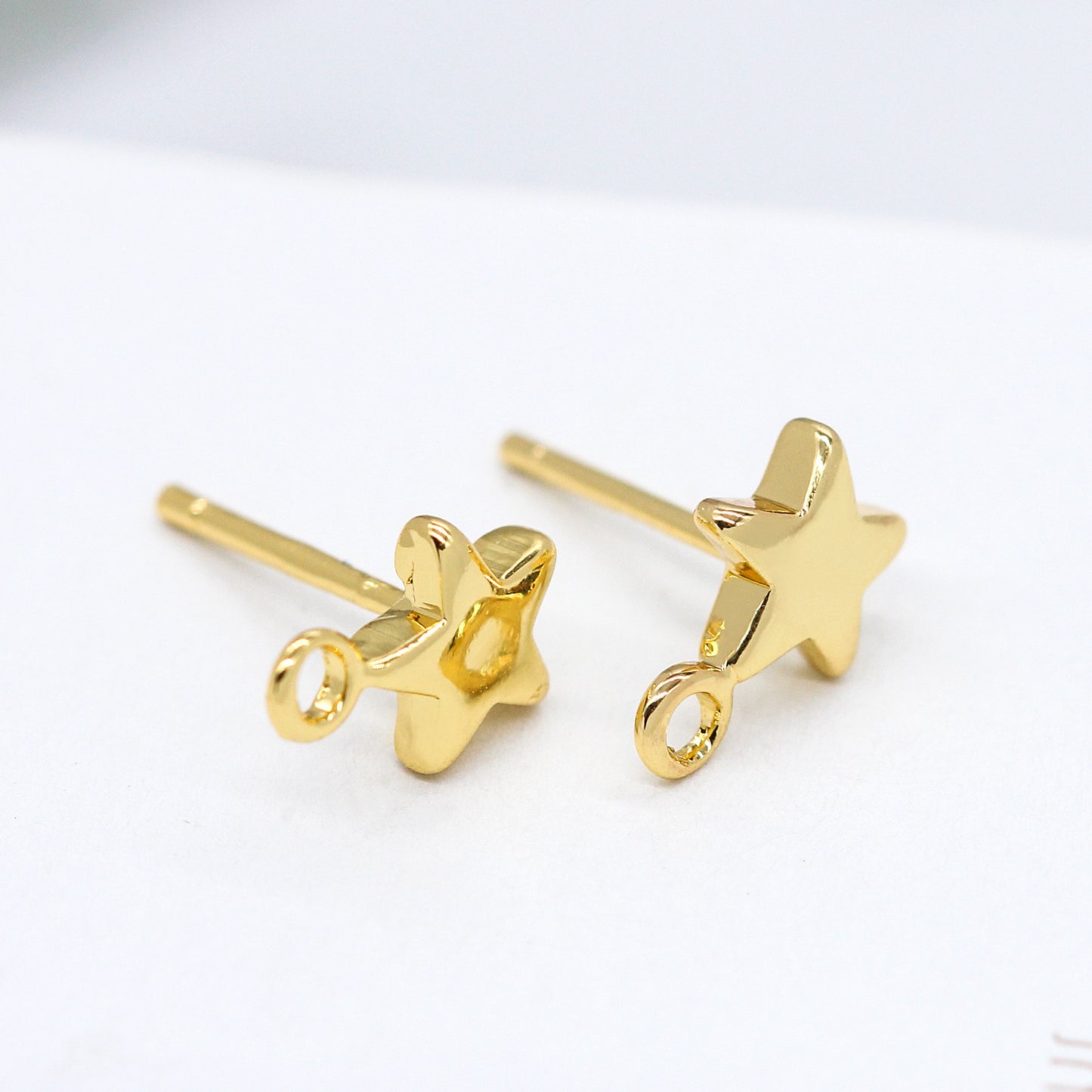 10 boucles d'oreilles à tige étoile brillante avec boucle d'oreille 14K GF
