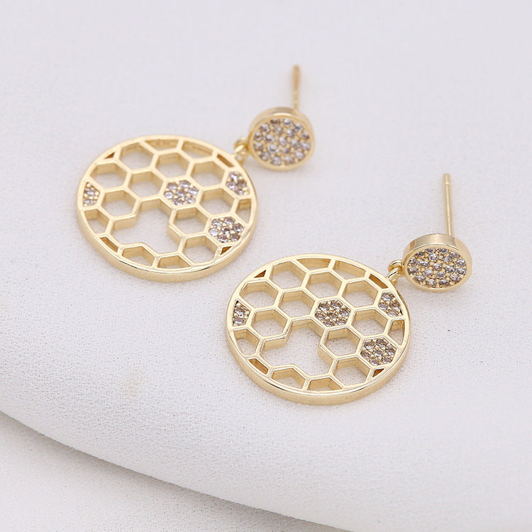 4 boucles d'oreilles à clous à breloque en nid d'abeille ornées de strass 14K GF Earing