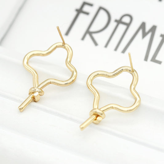 4 boucles d'oreilles à tige en forme de cercle floral 14 carats GF à moitié percées en perles vierges