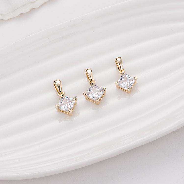Pendentif à breloque 2 diamants orné de strass 14K GF