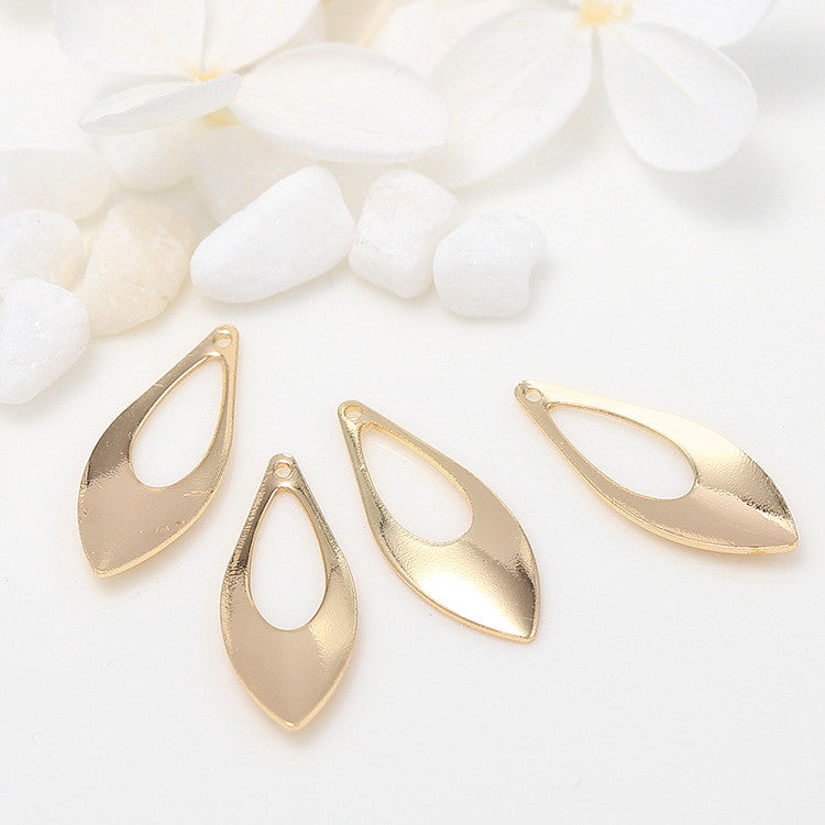 20 Tiny Curved Waterdrop Piece Charm Pendant 14K GF