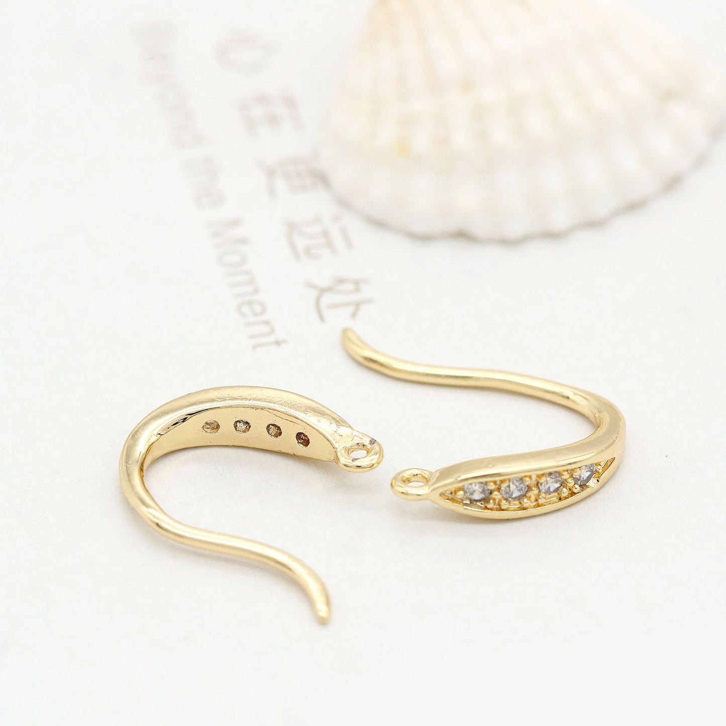 Boucles d'oreilles à 4 crochets avec boucle ornée de strass 14K GF