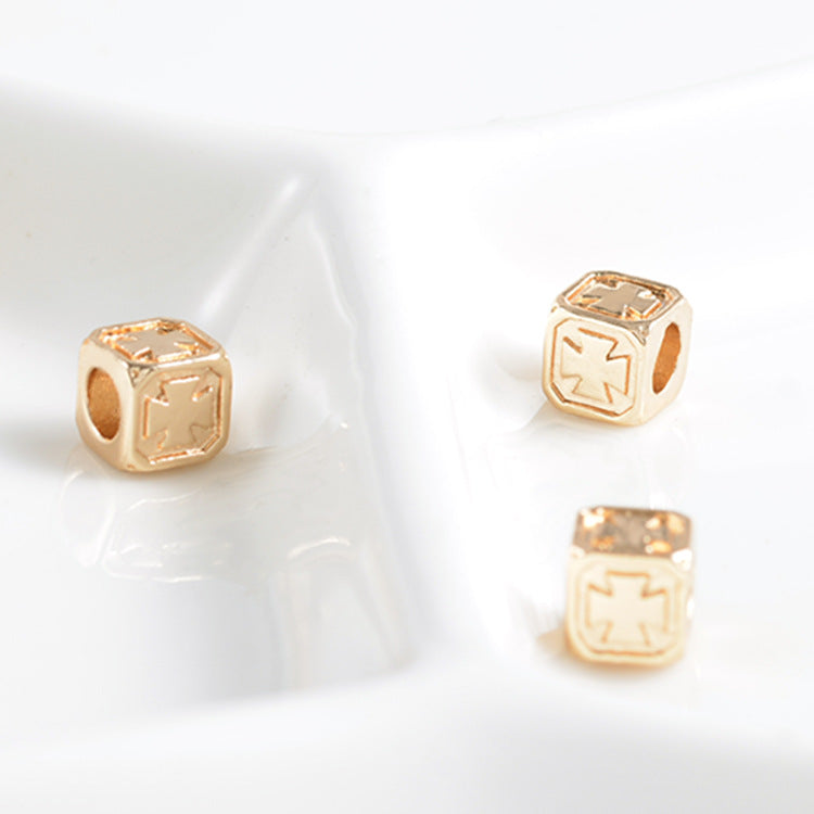 20 breloques en perles cubiques croisées 14K GF entretoise de perles