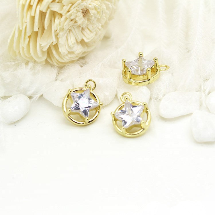 Pendentif à breloque 20 étoiles orné de strass 14K GF
