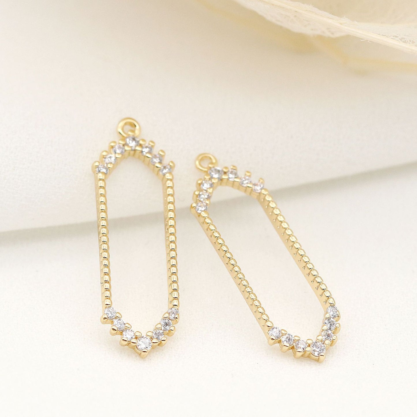 2 longs pendentifs à breloques en forme de cercle hexagonal, connecteur à double boucle, ornés de strass, 14K GF
