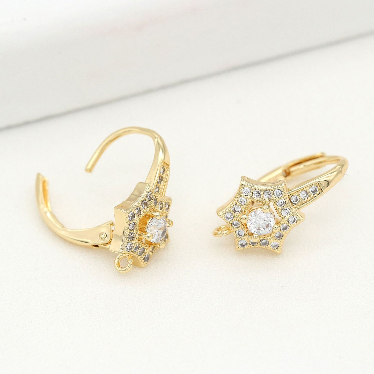 4 boucles d'oreilles rondes florales avec boucle d'oreille ornée de strass 14K GF